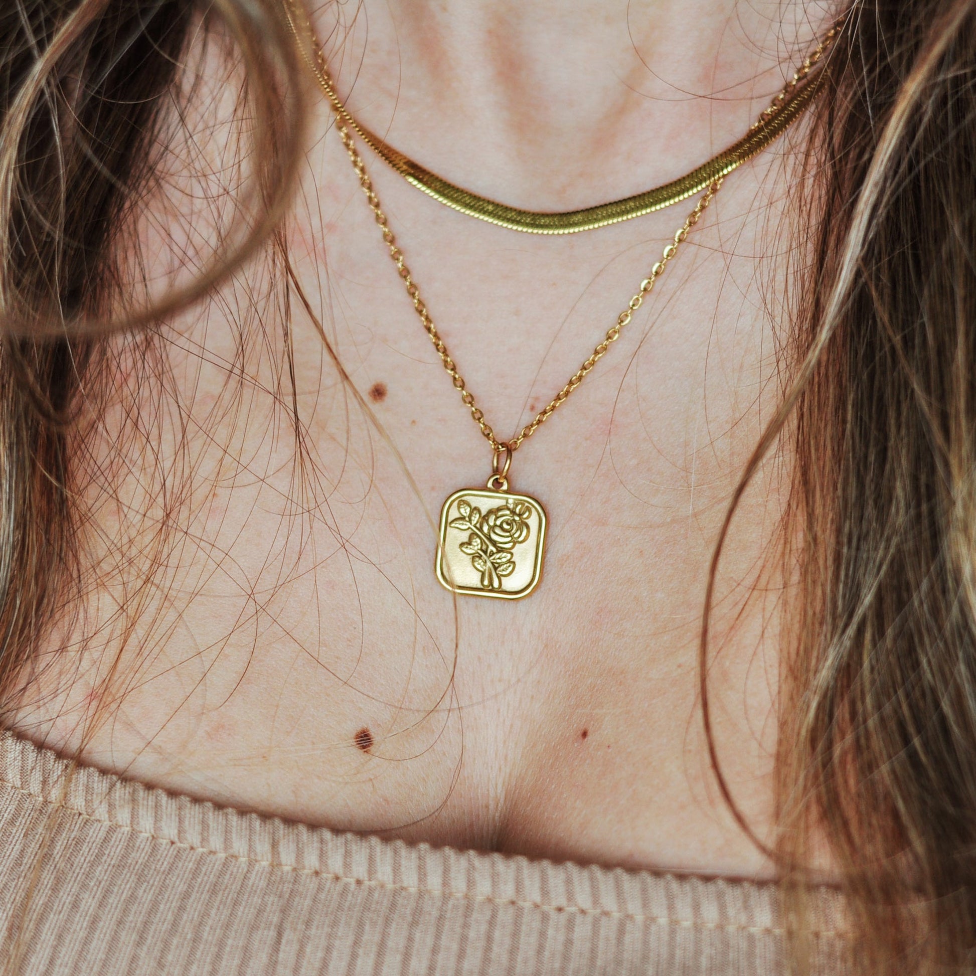 my golden girl colar dourado